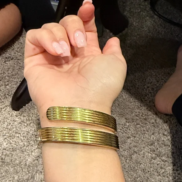 Movado Museum Wrap Women’s Watch - Picture 2 of 6